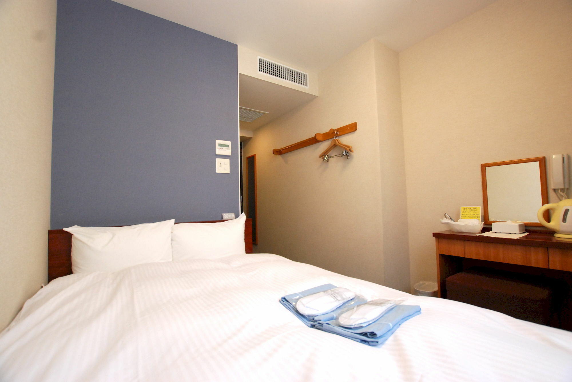 Web Hotel Tokyo Asakusabashi Exteriör bild